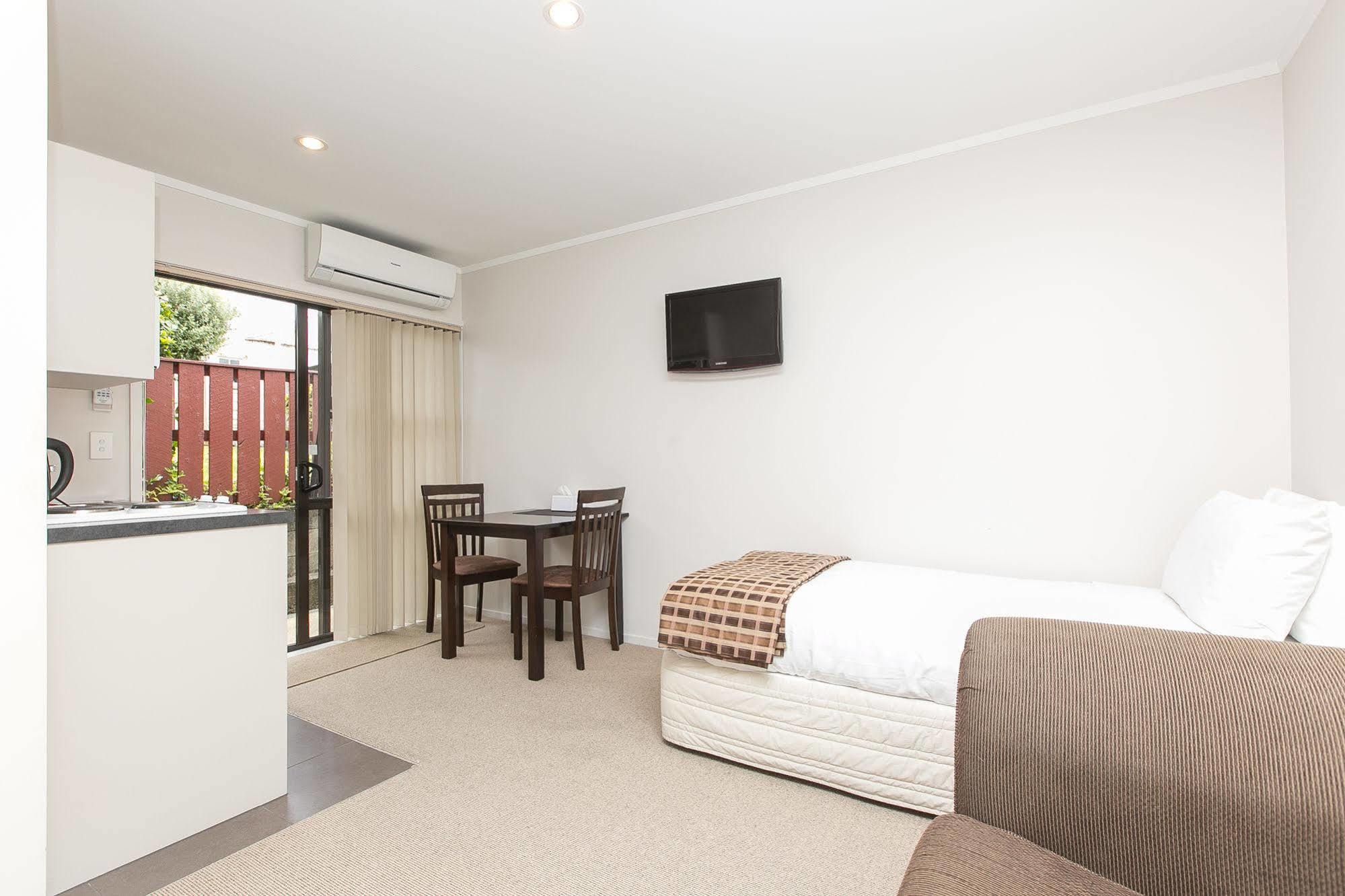 Parkview Motor Inn Pukekohe Exterior photo